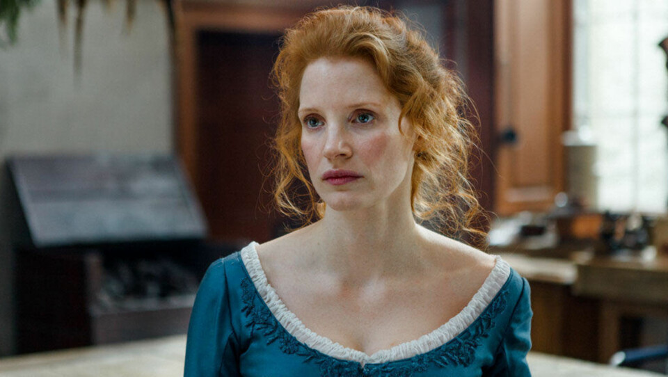 Jessica Chastain som Julie.