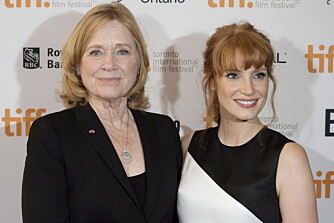 Liv Ullmann og Jessica Chastain under premieren i Toronto.
