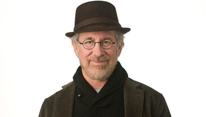 REGISSØR: Steven Spielberg er en kjent regissør, ikke ressisjør ...