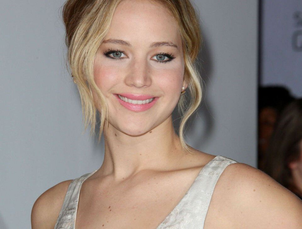 JENNIFER Lawrence gjør seg bemerket - som sanger.