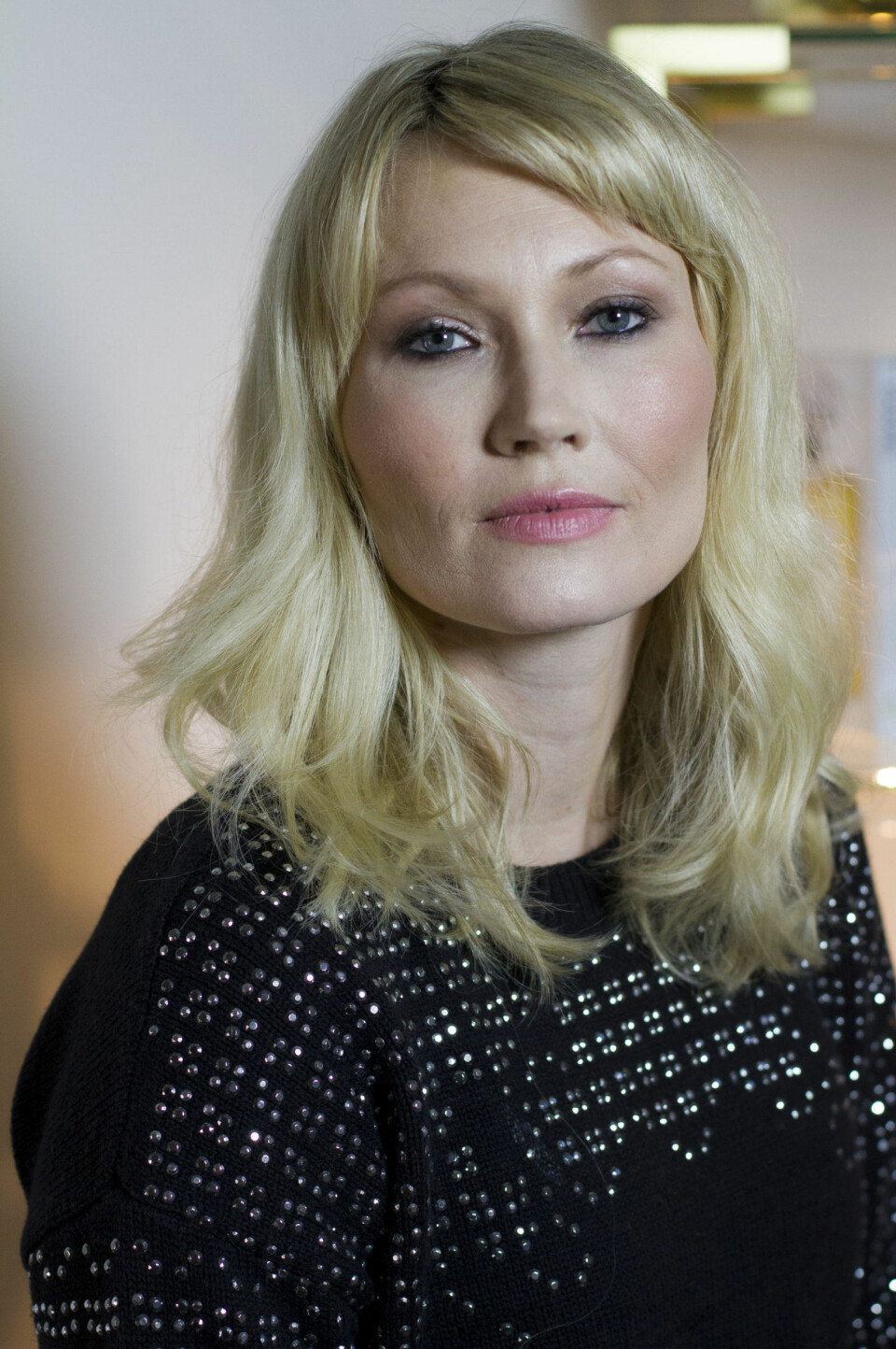 Slik mener eksperten at Helle (40) bør sminke seg for julebord