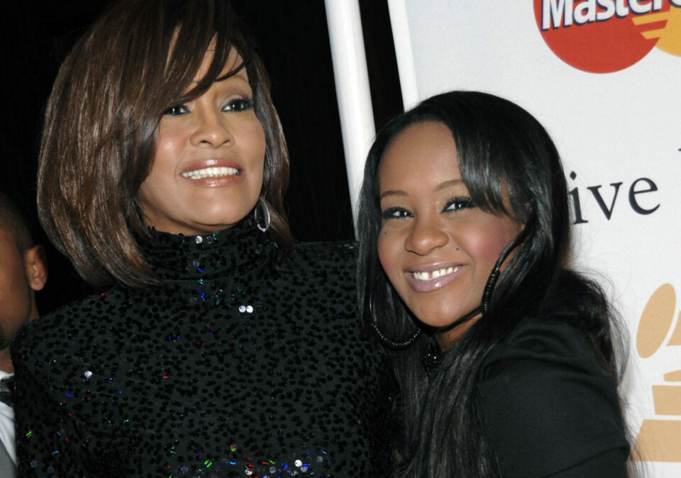 MOR OG DATTER: 11. februar er det tre år siden Bobbi Kristinas mor, superstjernen Whitney Houston, ble funnet død i et badekar på The Beverly Hilton.