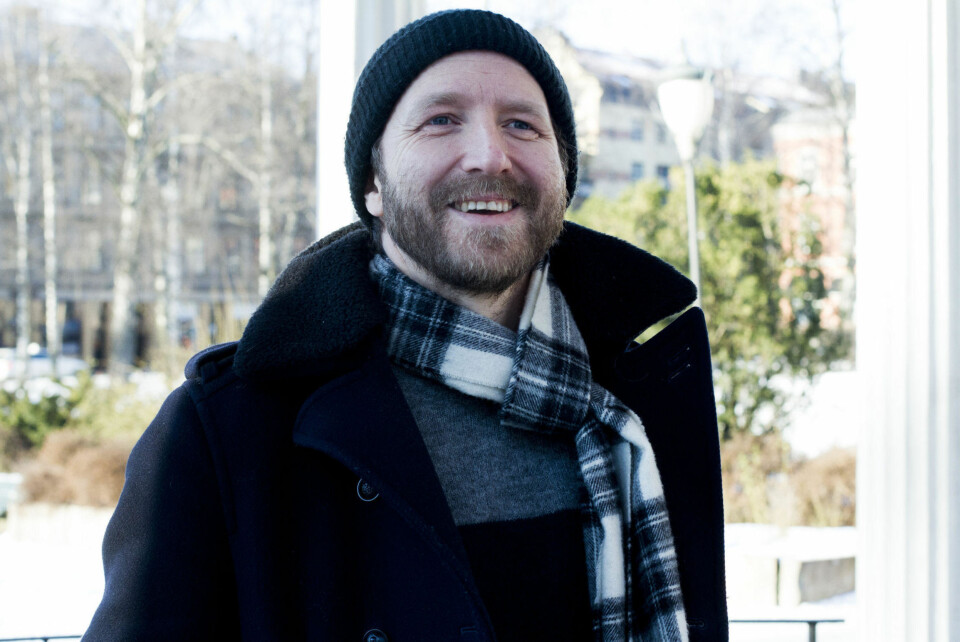 TV: Thom Hell har de siste årene blitt mer vant til media - og er igjen å se på skjermen, denne gang i Hver gang vi møtes på TV 2.