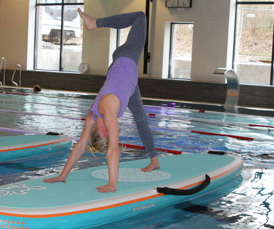 Vi har testet SUP YOGA i basseng