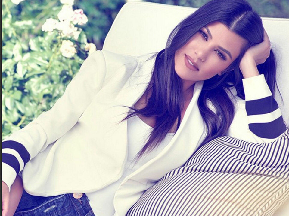 KOURTNEY KARDASHIAN er modell i motemagasinet Harper`s Bazar.