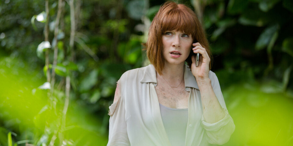 IKKE JESSICA CHASTAIN: Det er Bryce Dallas Howard som har den kvinnelige hovedrollen i Jurassic World.