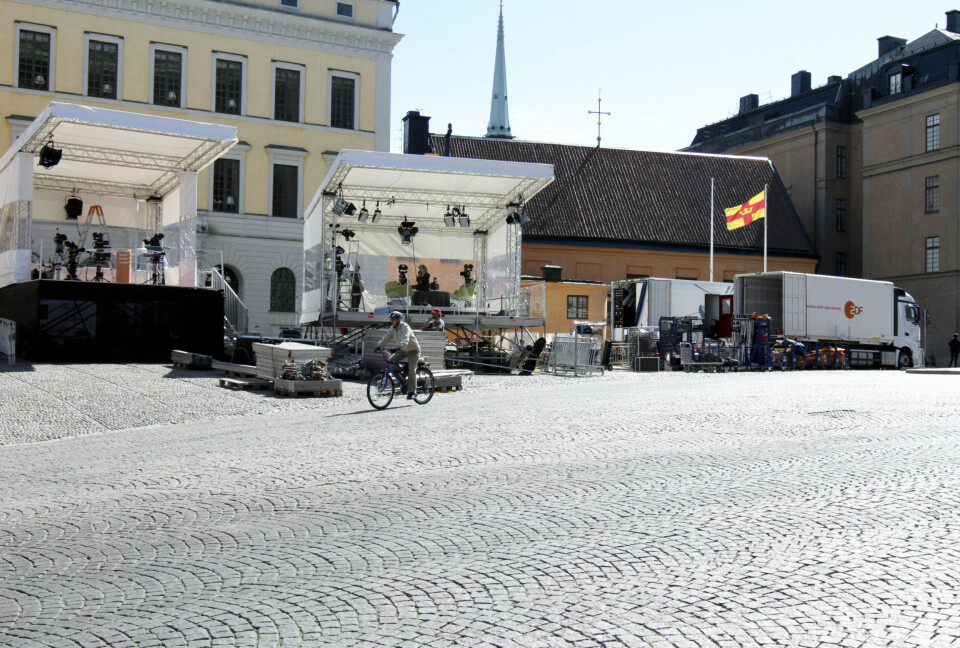 - Har lest at en prins skal gifte seg med en realitystjerne