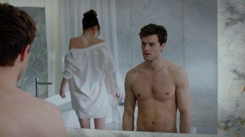 NYTT SYNSPUNKT: Vi vet alle hva Anastasia tenker i denne scenen, men hva er det egentlig Christian Grey tenker på? Foto: Fifty Shades of Grey