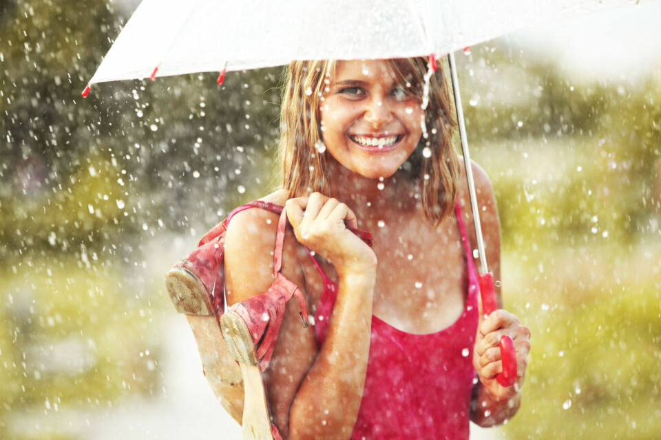 REGN: Det at det regner trenger ikke nødvendigvis bety at du må sitte inne hele dagen. Foto: Colourbox