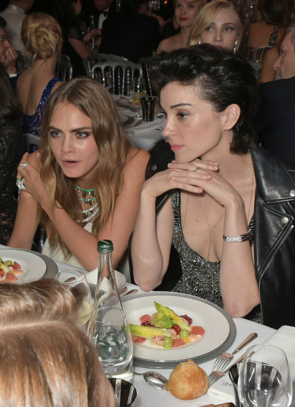 Cara Delevingne skal ha gjort det slutt med kjæresten