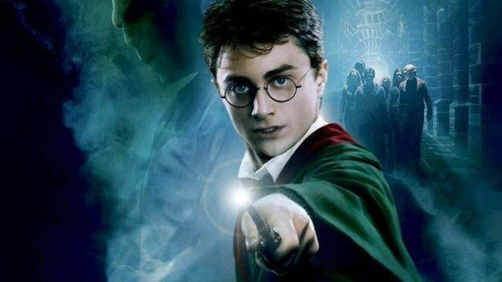 FÅR VI MER?: Regissøren uttaler at han vil lage flere filmer. Vil det bli mer Harry Potter?