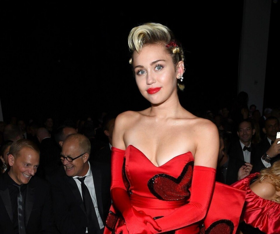 Miley Cyrus snakker åpent om presset i Hannah Montana