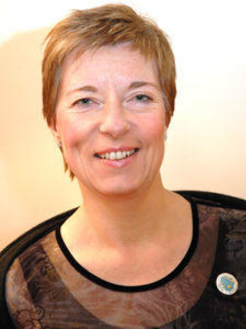 Statssekretær i Helse- og omsorgsdepartementet, Lisbeth Normann ,mener regjeringen prioriterer barn og unges helse mer enn det er gjort noen gang tidligere.