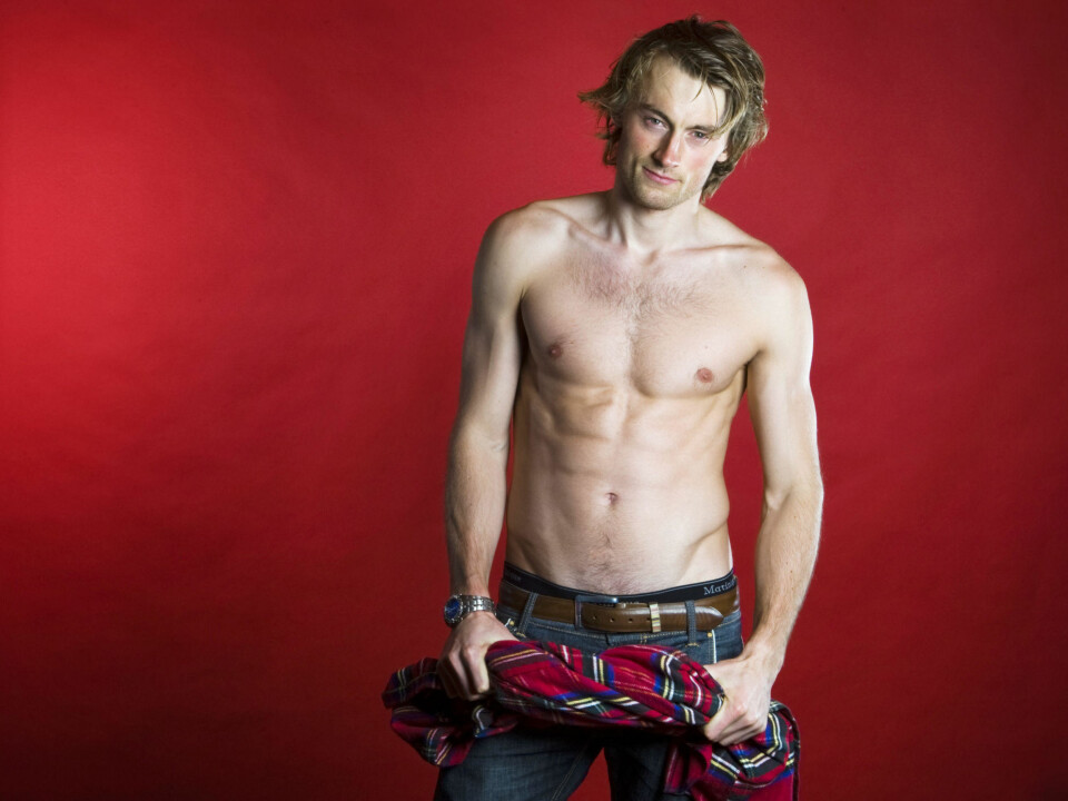 I 2009: Petter Northug stilte i bar overkropp før OL i Vancouver.