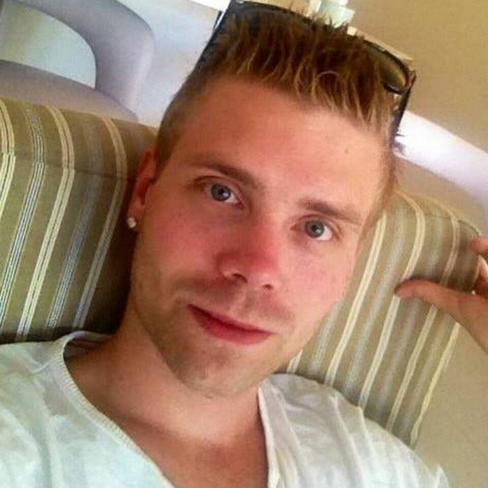 FANT: John Petter Halsen (27) ble såpass fascinert, at han har skrevet brev for å finne jenta fra nattbussen.Hun tok kontakt etter en liten stund.