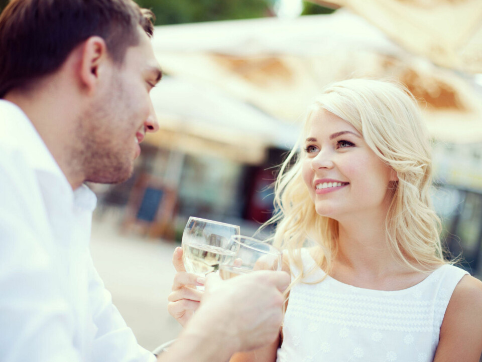 9 ting hun tenker før og under Tinder-daten
