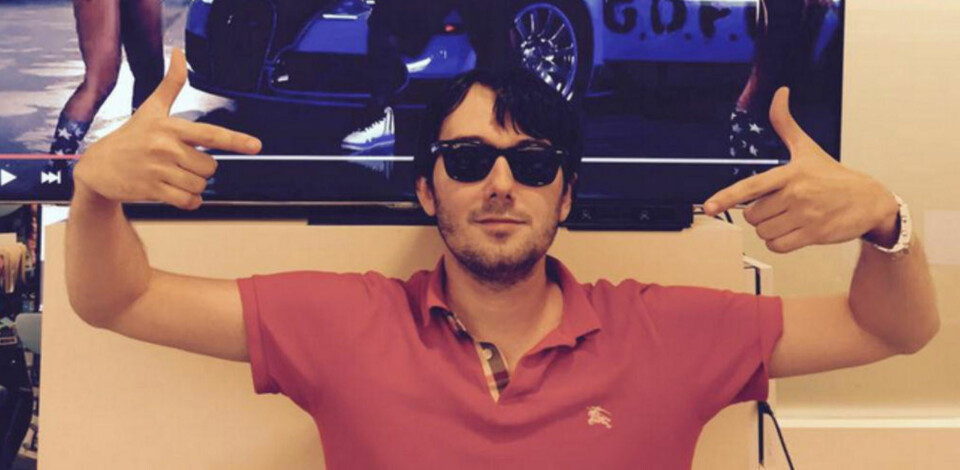 FÅR KJEFT: Martin Shkreli får kraftig kritikk for å øke prisen på livsviktig medisin kraftig.