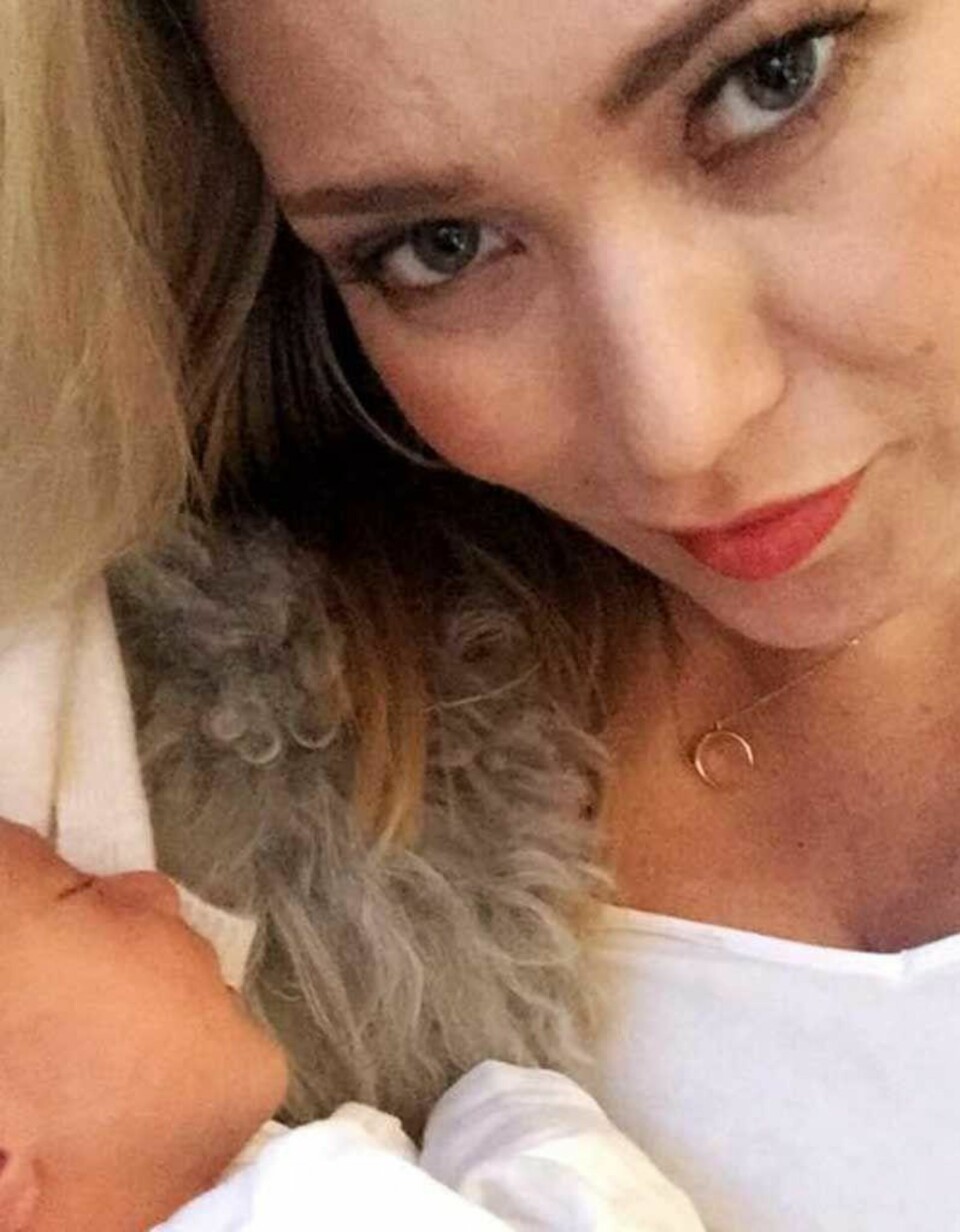 Side2-blogger Marthe Kveli Valeberg her med Olivia i armene. Hun er glad hun kjempet videre, selv om hun var nære ved å gi opp babydrømmen innimellom.