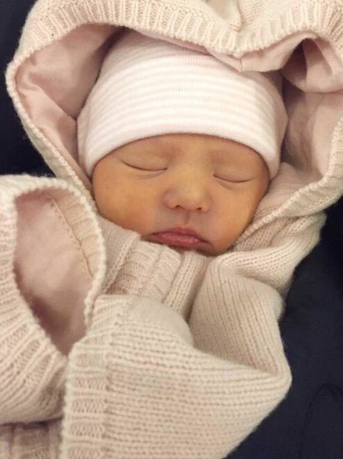 VIDUNDER: Olivia bare noen dager gammel.