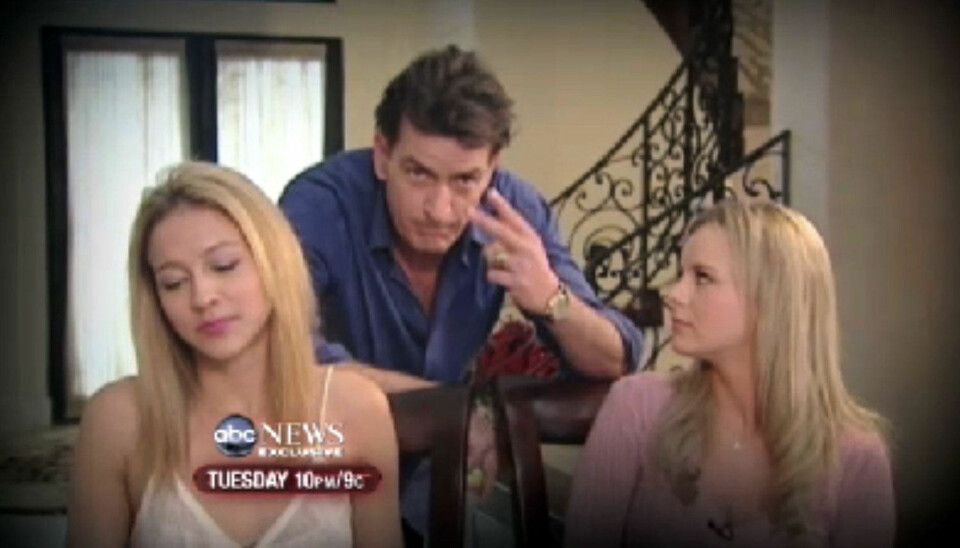 PORNOSKUESPILLERE: Sheen har alltid hatt et godt øye til pornoskuespillere. En periode bodde han med to av dem, som han kalte sine 'gudinner' - Bree Olson og Natalie Kenley.
