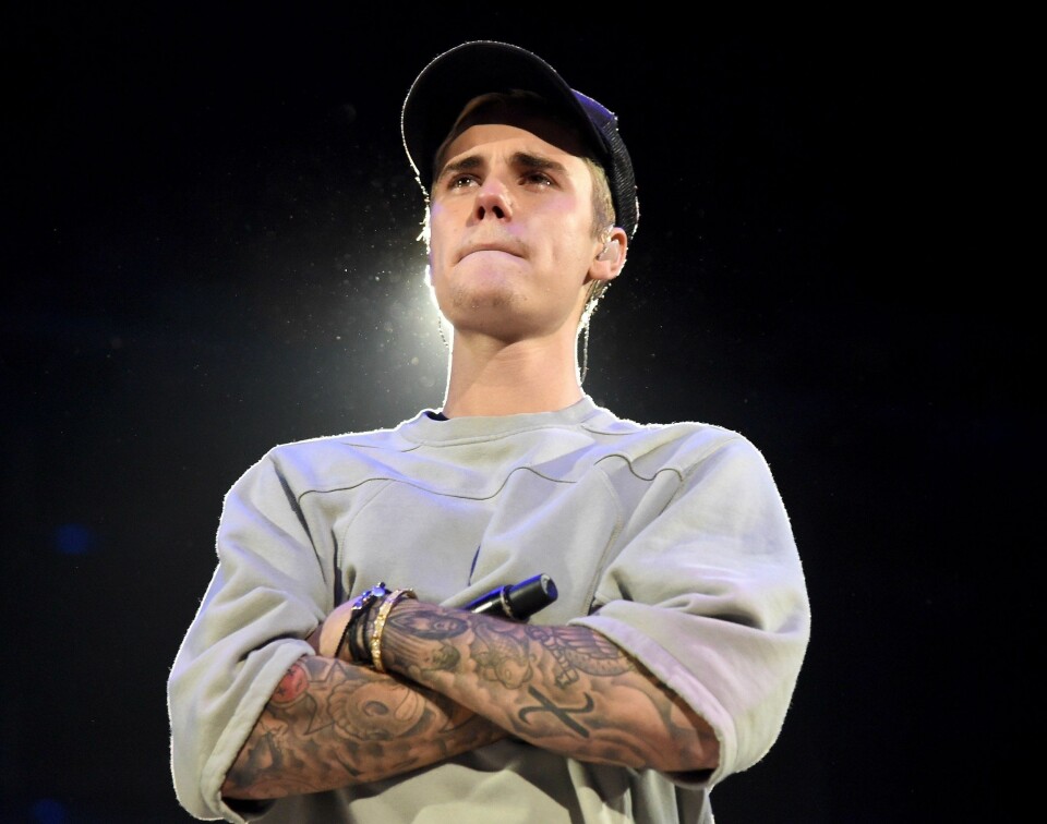 Justin Bieber mistet venn i Paris-terroren