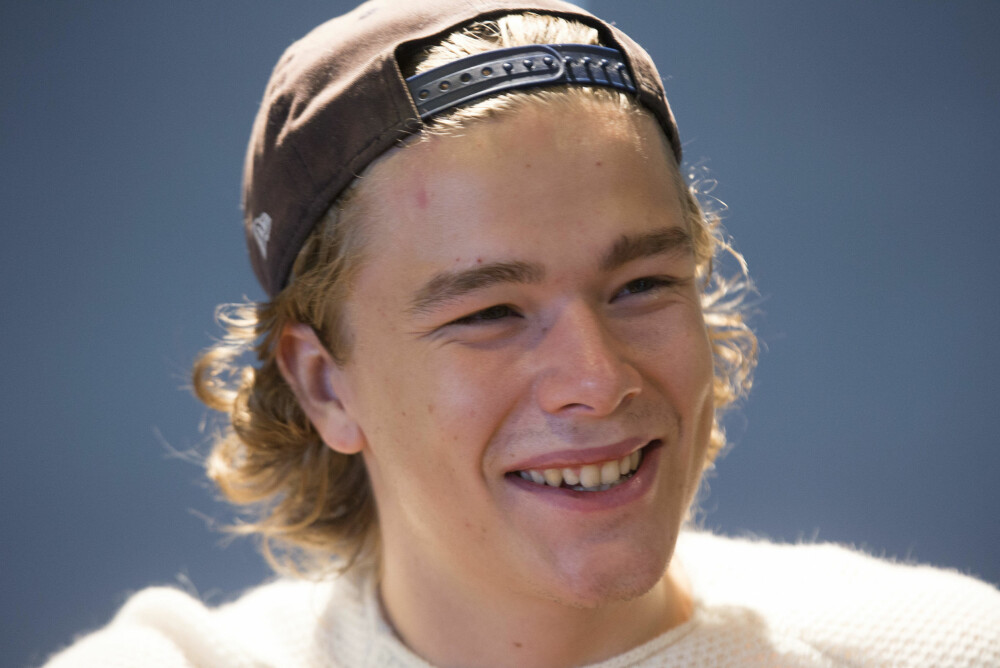 JONAS Hoff Oftebro (19) har et av Norges mest attraktive navn. Han spilte Sondre i «Bølgen».