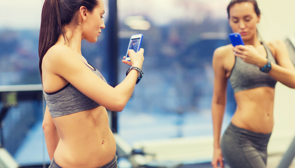 Ny studie: De som tar mye selfie-bilder overvurderer eget utseende