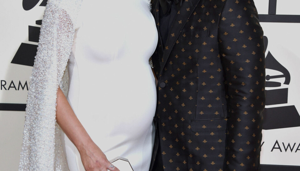10 ganger gravide Chrissy Teigen så fantastisk ut