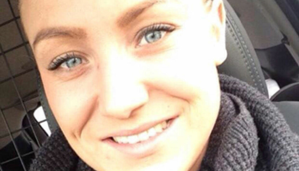 TATOVERING: Linda har en tatovering på halsen hun fjerner fordi hun ikke synes den passer seg.