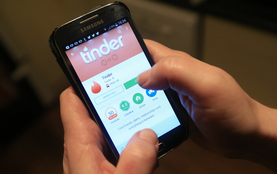 Ny undersøkelse: Dette er den beste måten å starte en Tinder-samtale på
