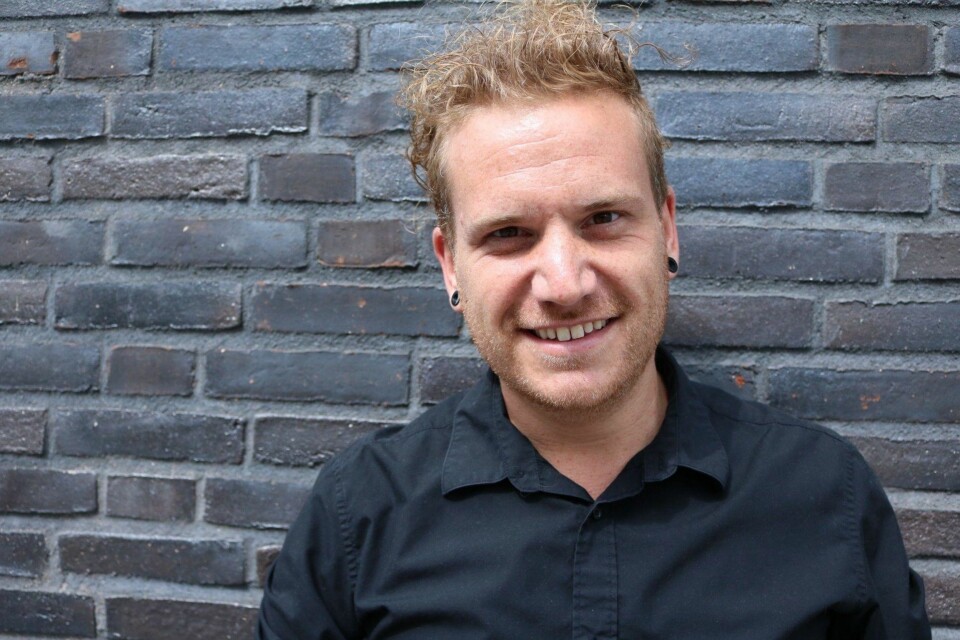ANDREAS jobber med barn og ungdom i dag. Når han ser på bildet av seg selv i fjerdeklasse, kommer tårene.