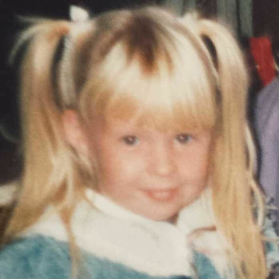 Jorunn på første skoledag i 1989.