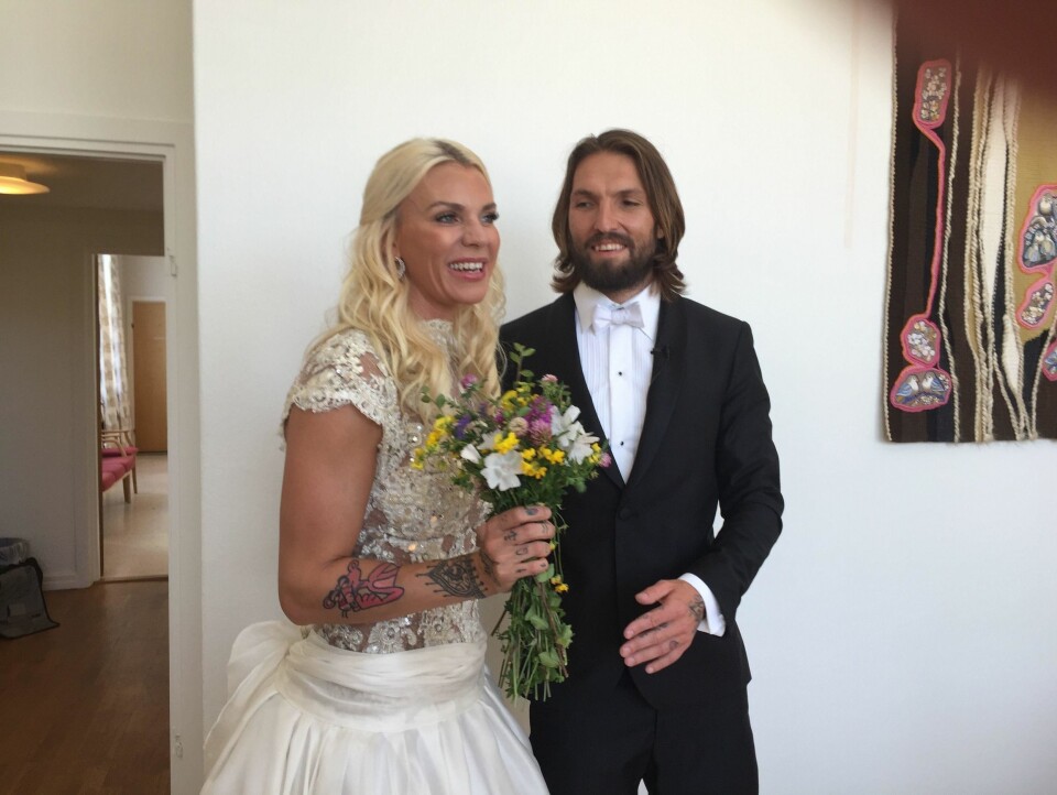 Maria Høili og Edvard Erken har vært et par siden 2014. - Jeg og Edvard er sjelevenner, og jeg føler meg hel når jeg er med ham, sier bruden til Side2/Nettavisen. Foto: Farid Ighoubah / Nettavisen.