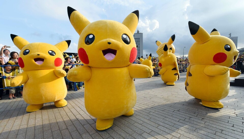 POKEMON GO: Pikachu, her fra en festival i 2015, er en av pokemonene folk jakter med det nye mobilspillet.
