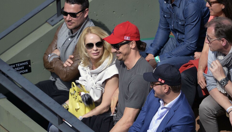 GIFT: Zlatan er gift med den svenske forretningskvinnen og modellen Helena Seger. De møttes på en parkeringsplass i deres felles hjemby Malmö. Foto: Scanpix
