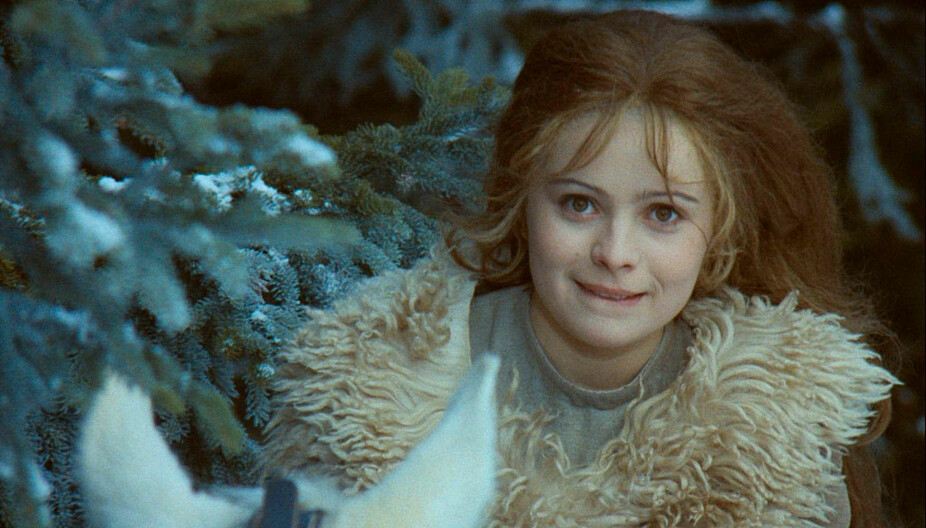 «ASKEPOOOOTT»:Libuse Safránková i rollen som Askepott i filmen «Tre nøtter til Askepott» fra 1973.
