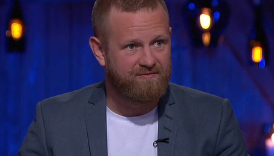 - Jeg tror det er en utbredt yrkesskade for dem som har natten som arbeidstid og festen som arbeidsplass, sier Esben Dansken Selvig om alkoholforbruket i dag.