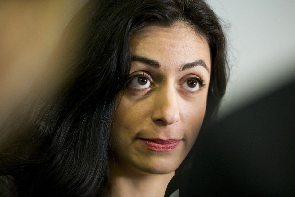 – Aleneforeldre kan være gode omsorgspersoner. Det erfarer vi i dagens Norge. Kun tre av fire barn bor med begge foreldrene i dag, sier Tajik.