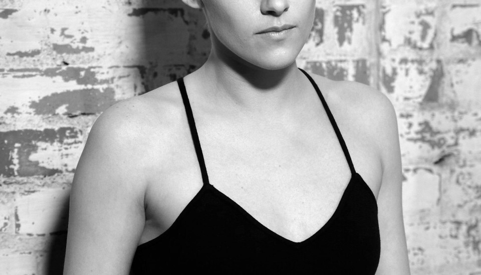 Kristen Stewart har gått blond og shavet hodet