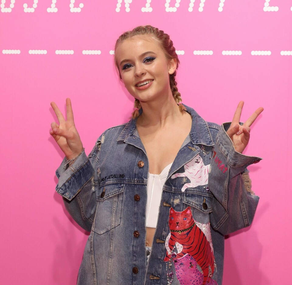 Zara Larsson sier hun er forelsket