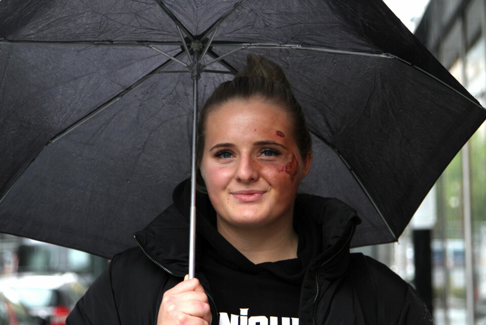 Side2-blogger Martine Halvorsen ble for noen uker siden utsatt for massiv vold utenfor sin egen leilighet i Sverige.