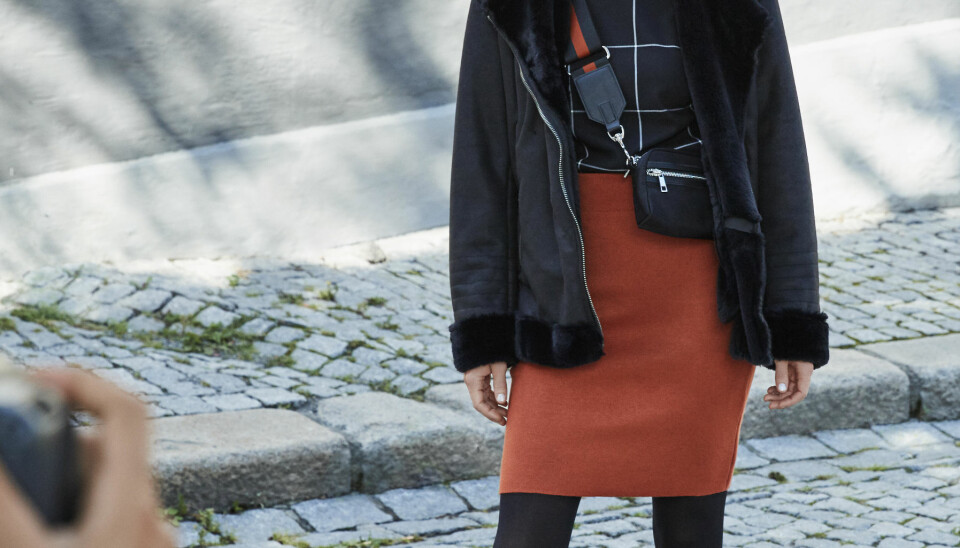 I høst vil du se mye strikk, plisseskjørt, store boblejakker og blomsterprint.