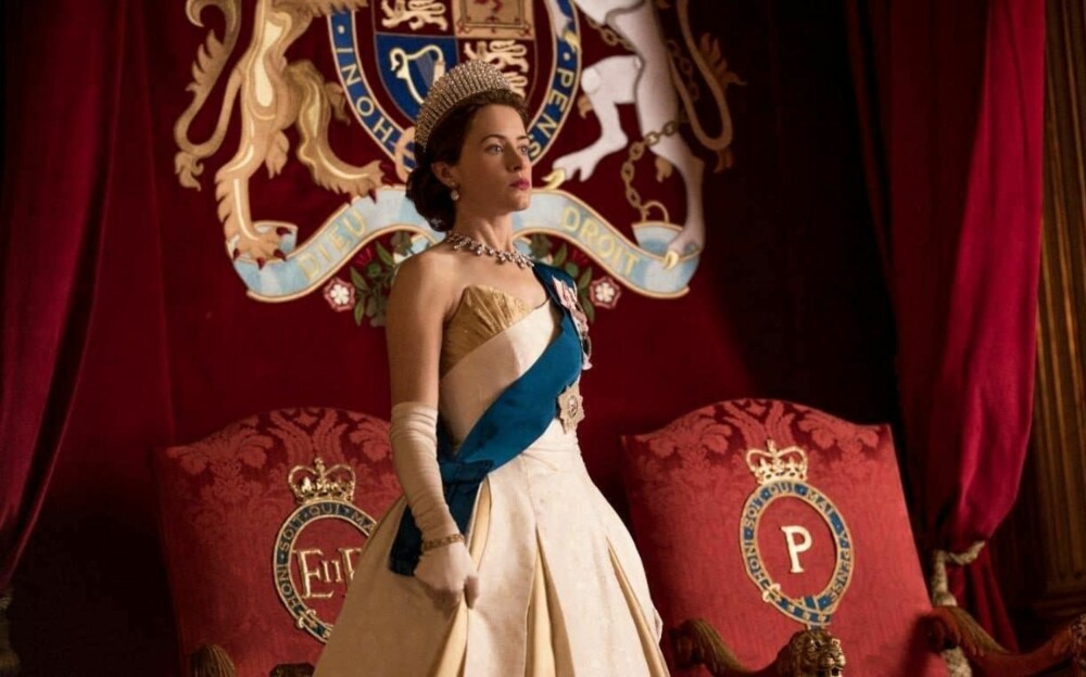 THE CROWN: Claire Foy som dronning Elizabeth II i sesong to av The Crown.