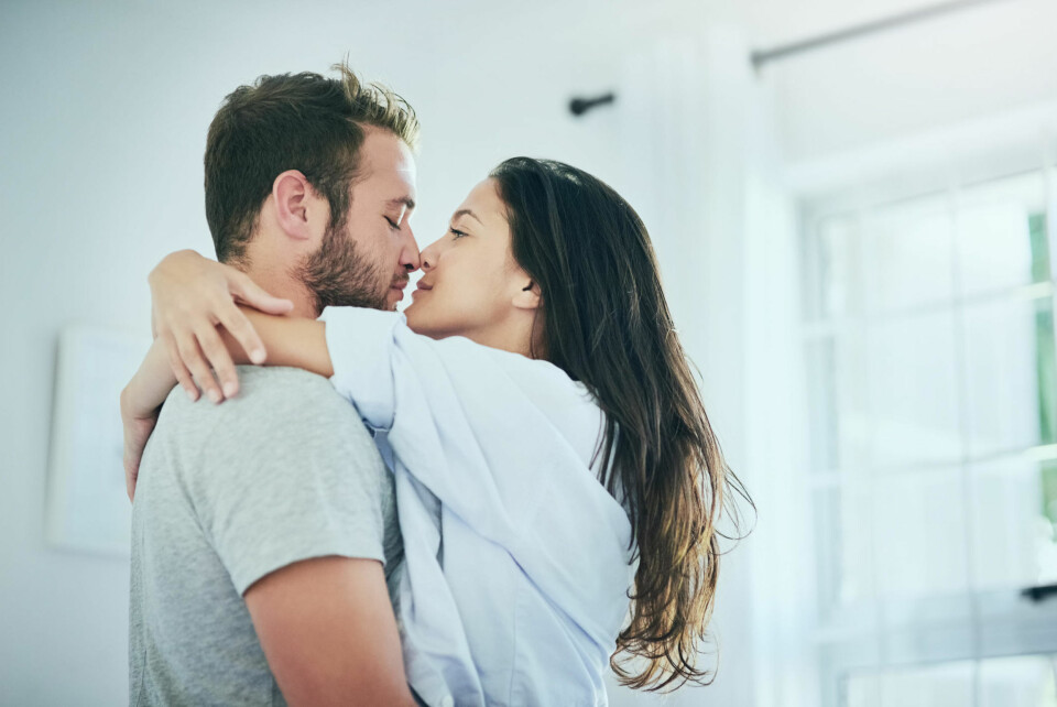 Undersøkelse: Norske menn ønsker seg mer romantikk og sex i 2018