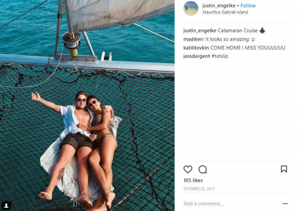 Justin Engelke og Jess D'Argent fra Australia har vært bidragsytere på den erotiske bloggen Places of Intimacy, og har fått reise rundt på luksushoteller i Australia for å skrive om sine erotiske eventyr.