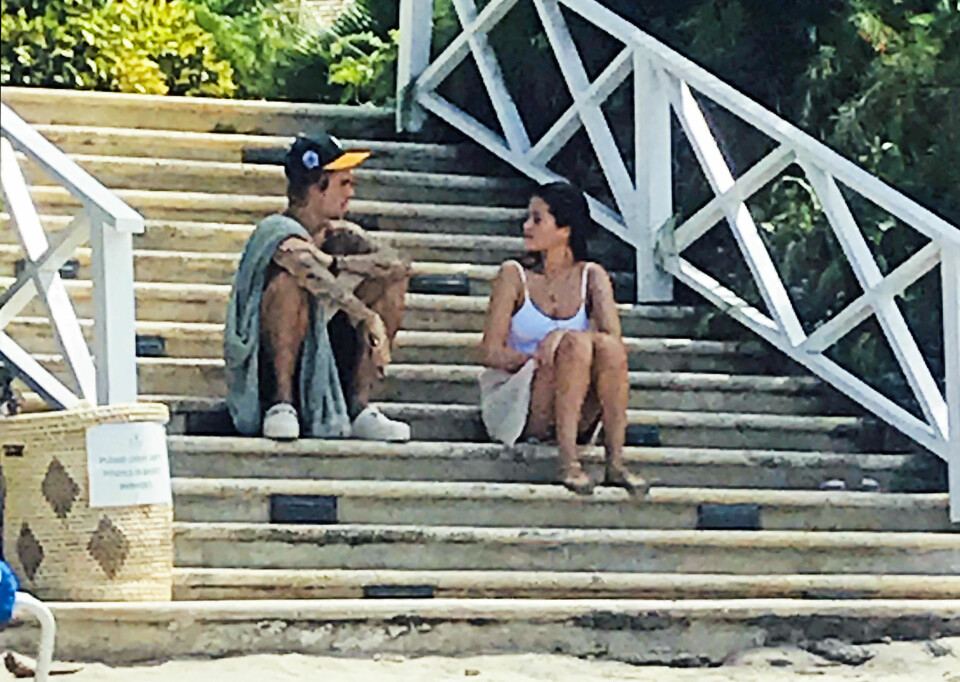 - Selena Gomez og Justin Bieber tar pause fra hverandre