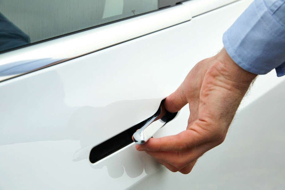 FOMLETE: Dørhåndtakene er bra for luftmotstanden, men er ikke snille mot fingertuppene.