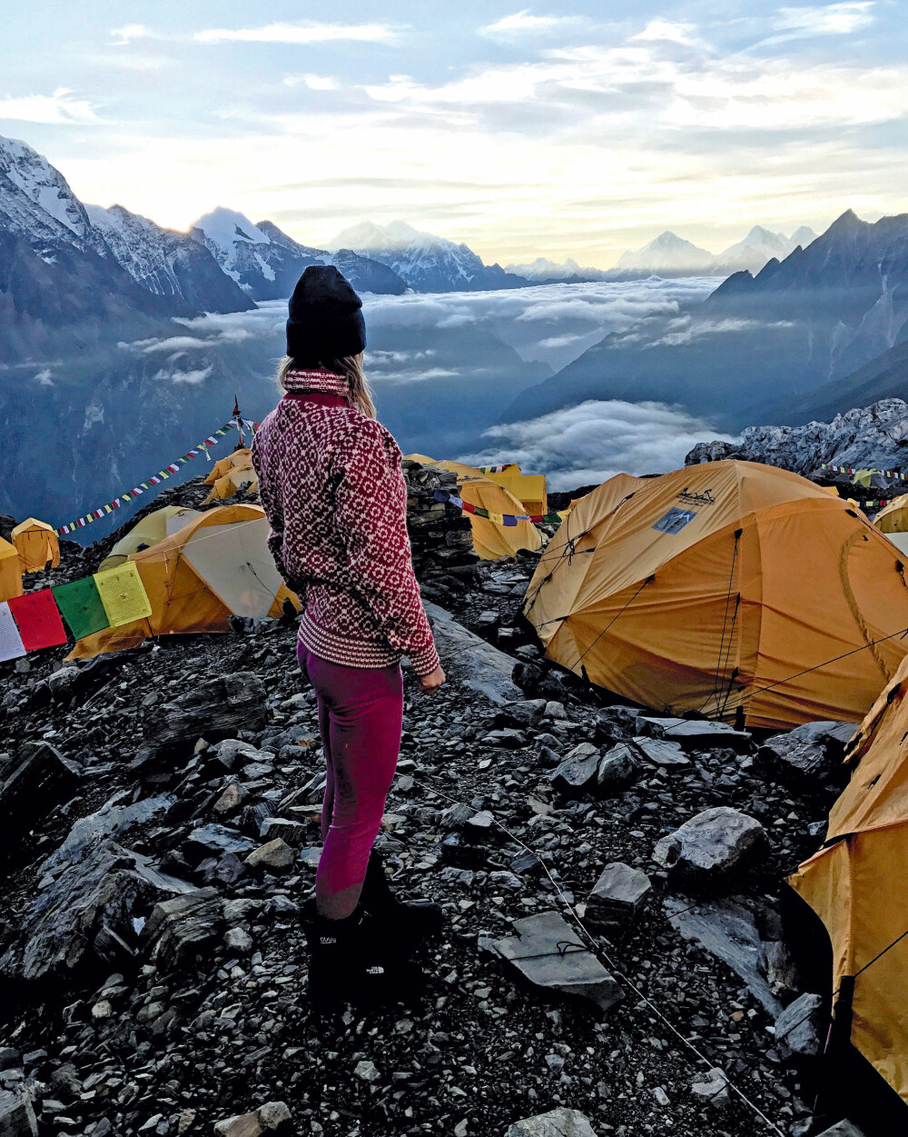 GRISERI: Elisa forteller at folk blir som dyr på basecamp i Nepal før de skal nå toppen.