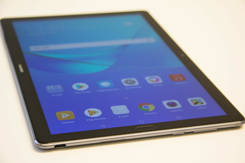 STOR SKJERM: Med Huawei MediaPad M5 får du en god 10,8 tommers skjerm. Det er litt større skjerm enn minste iPad Pro som har en 10,5 tommers skjerm.