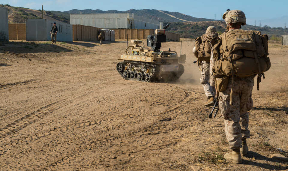 FØRST: Det amerikanske marineinfanteriet ønsker at patruljene deres har en robot som går først rundt hjørner og inn dører. Tidligere var ubemannede systemer forbeholdt militær forskning.